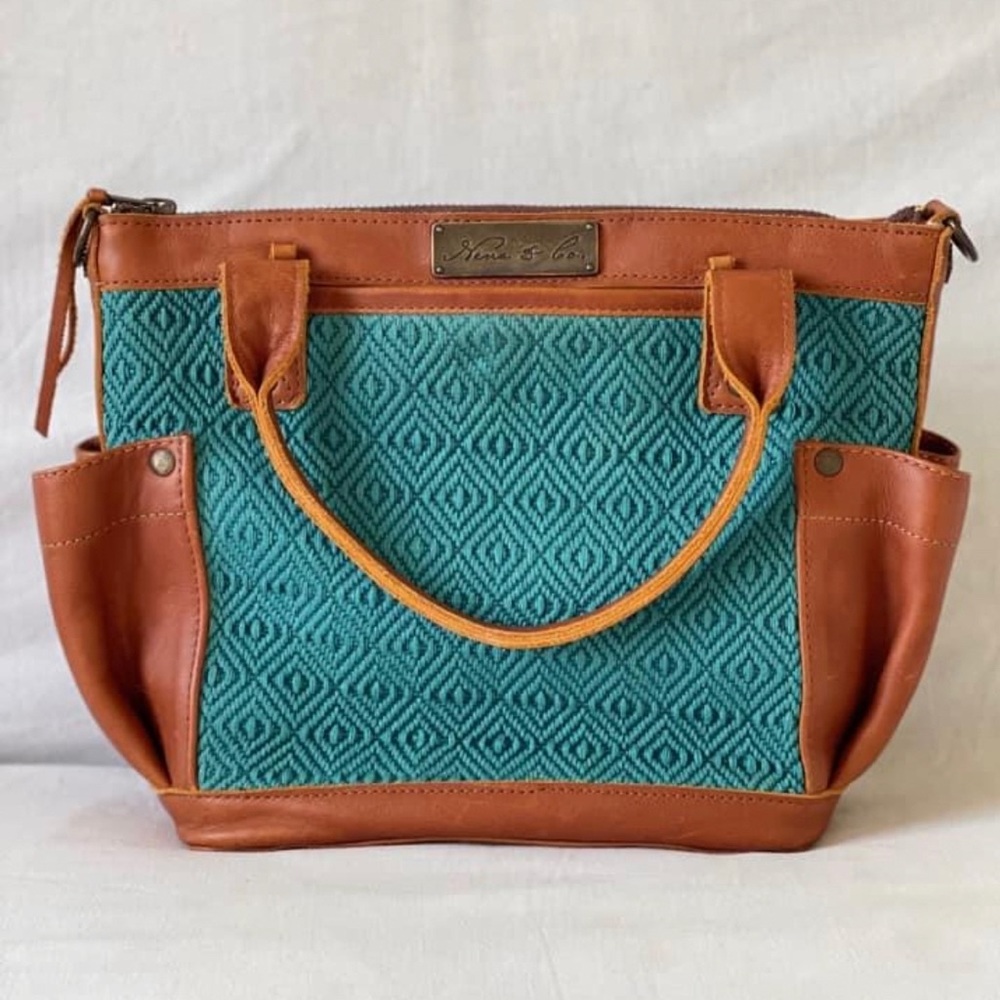Nena and Co Mini Aurora EUC
